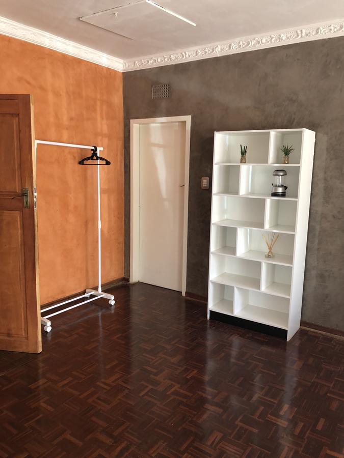 Khuvena Guesthouse 랜드버그 외부 사진