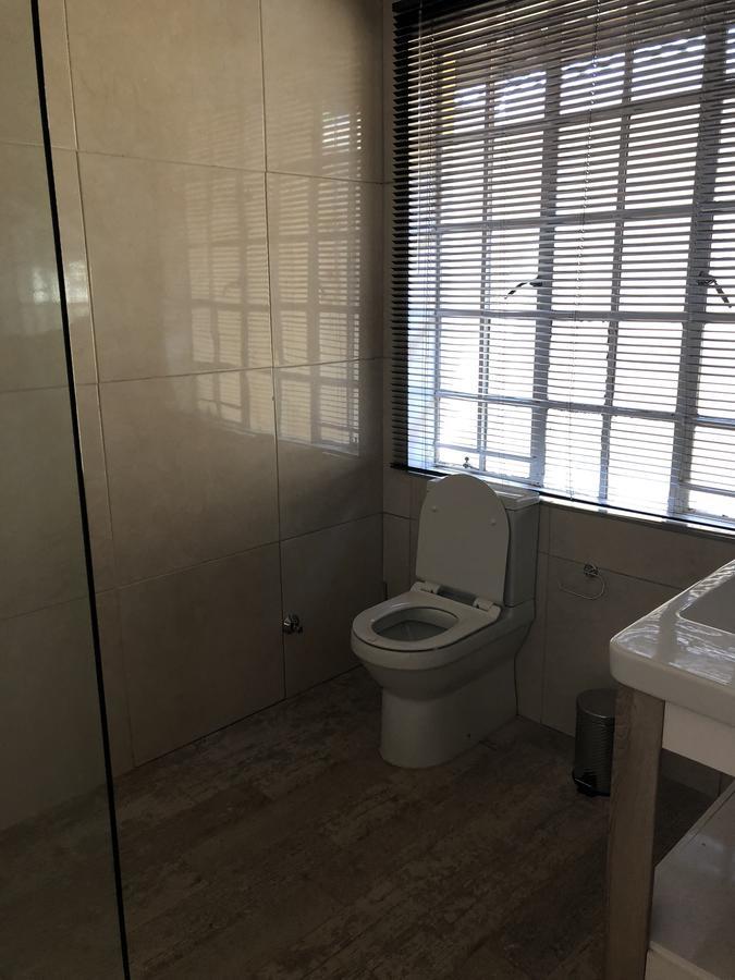 Khuvena Guesthouse 랜드버그 외부 사진