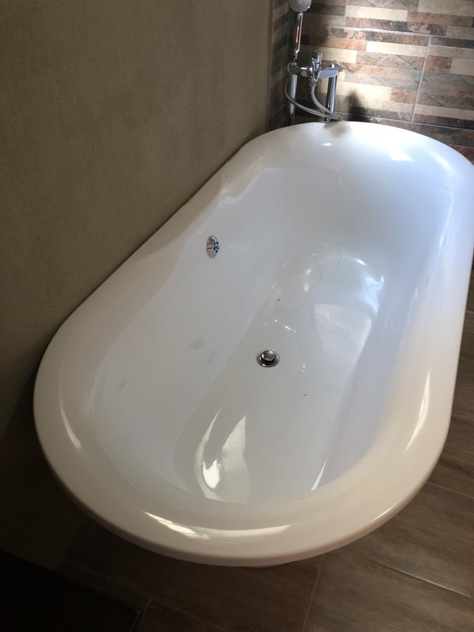 Khuvena Guesthouse 랜드버그 외부 사진